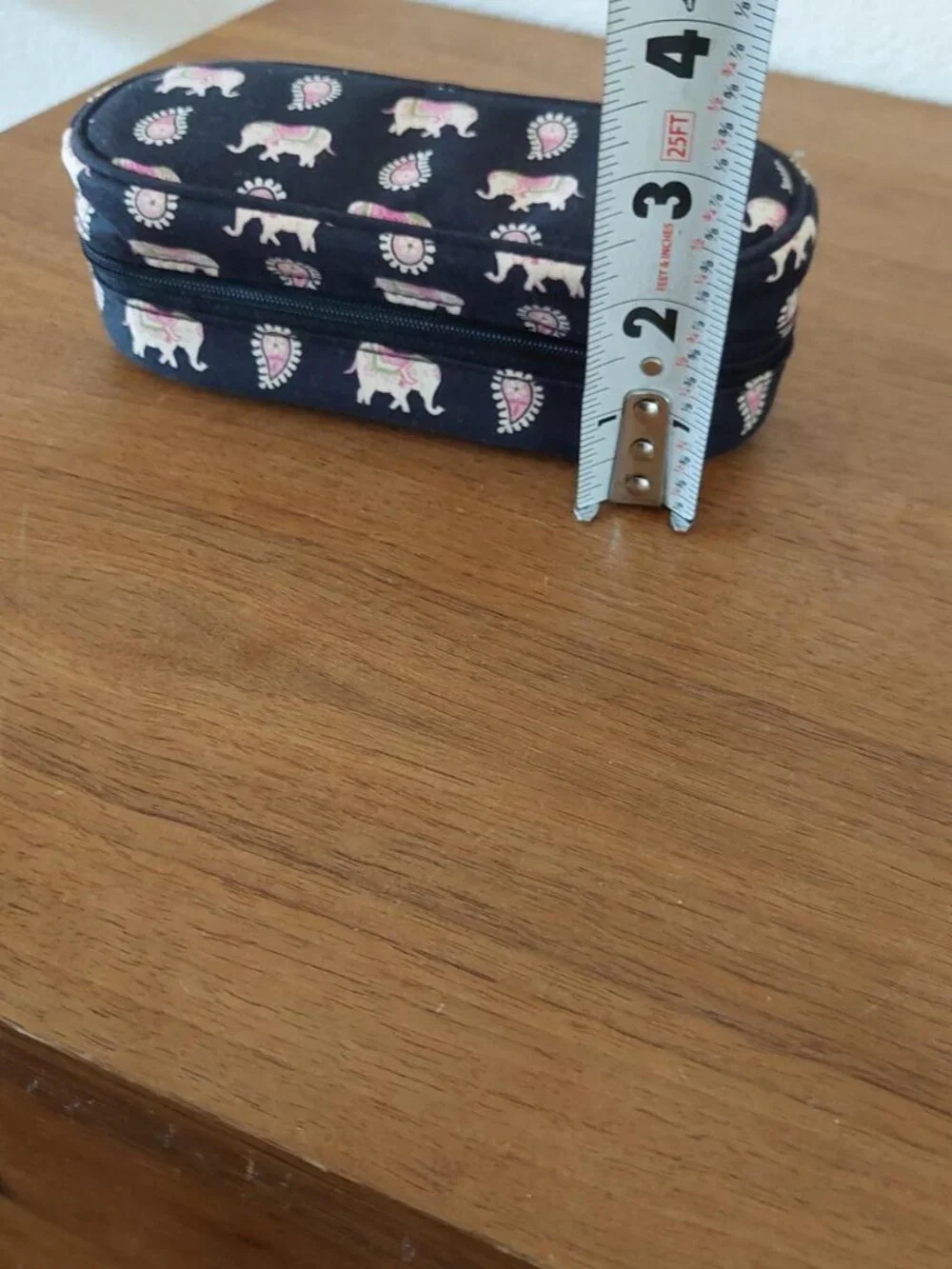 vera bradley Pink and navy elephant glasses pencil case with white and pink elep